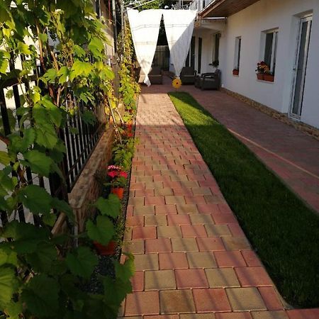 Casa Flor Apartment Două Mai Екстериор снимка