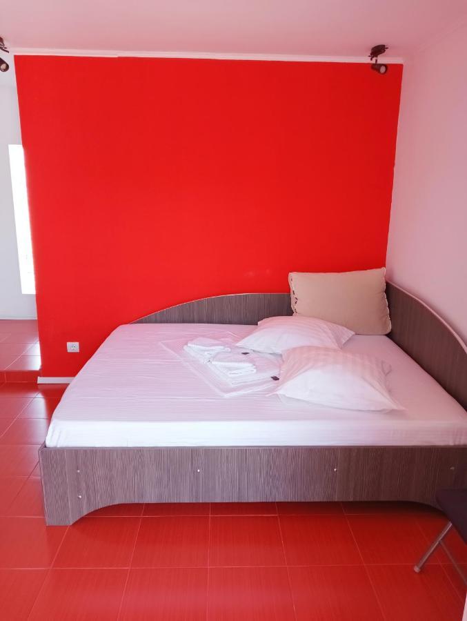 Casa Flor Apartment Două Mai Екстериор снимка