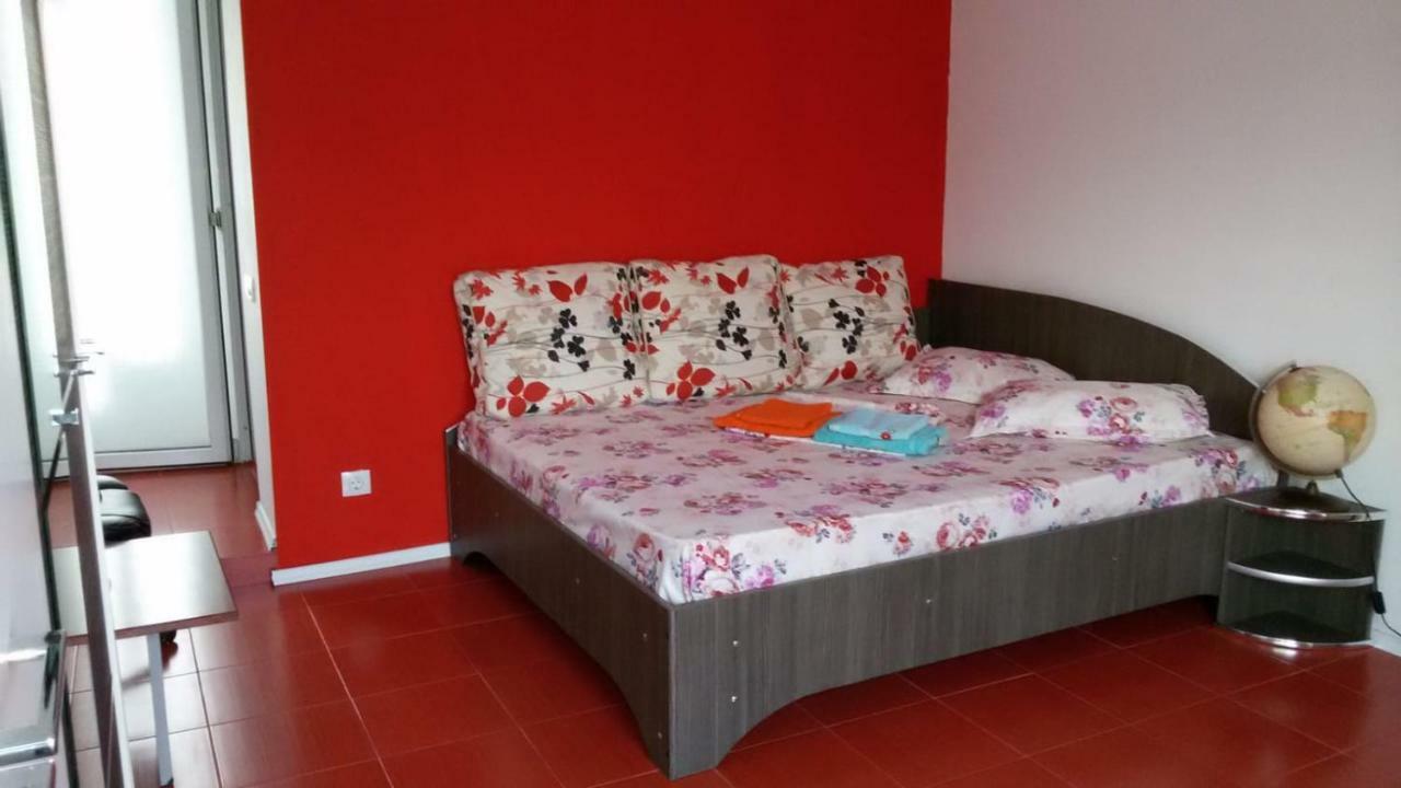 Casa Flor Apartment Două Mai Екстериор снимка